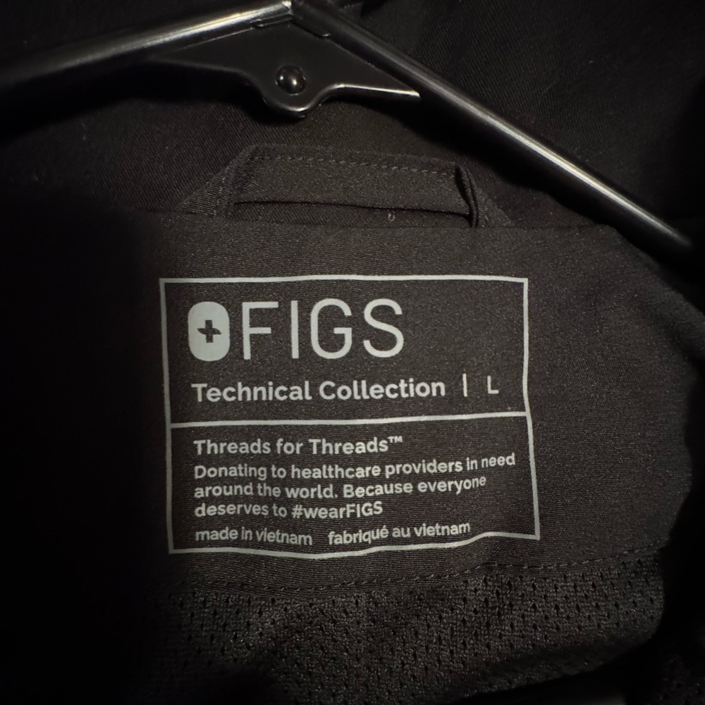 Brand new Figs Sydney Jacket. Worn only once